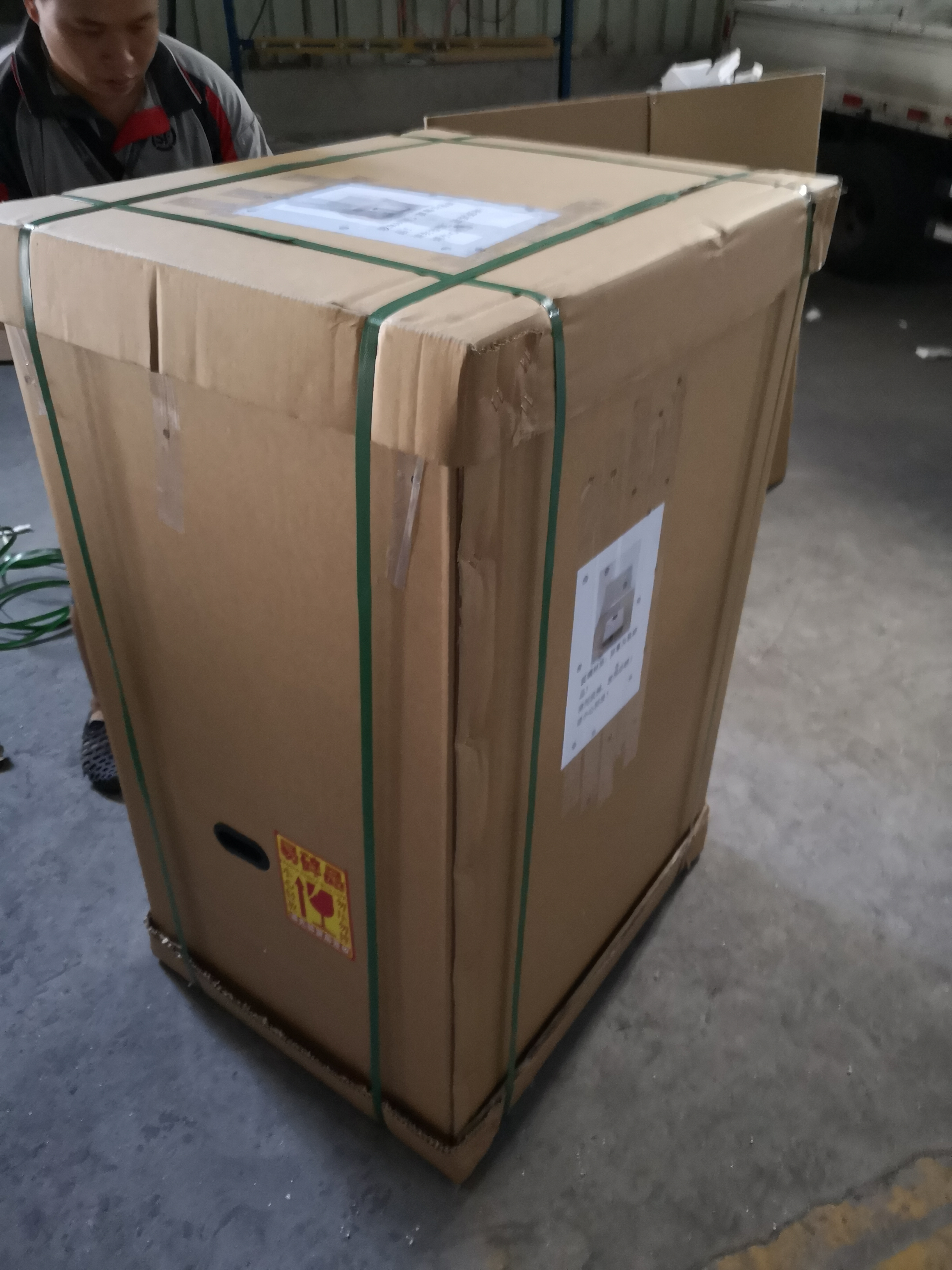 Chiosco di touch proiezione posteriore